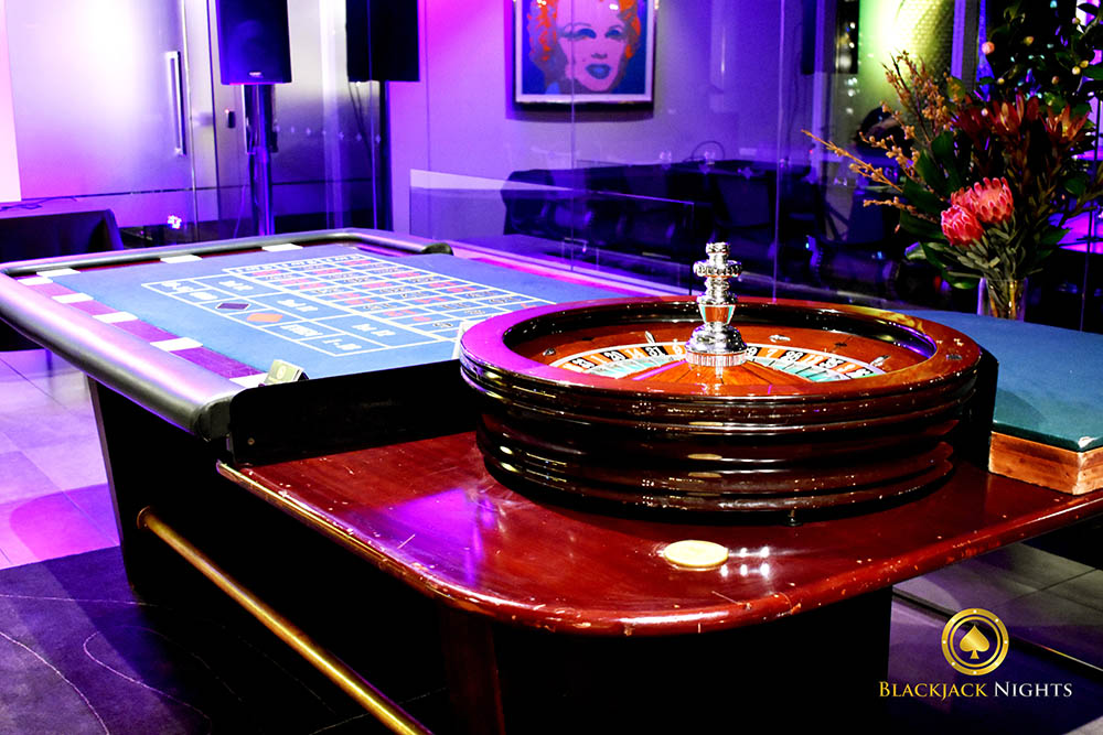 casino equipment hire roulette table